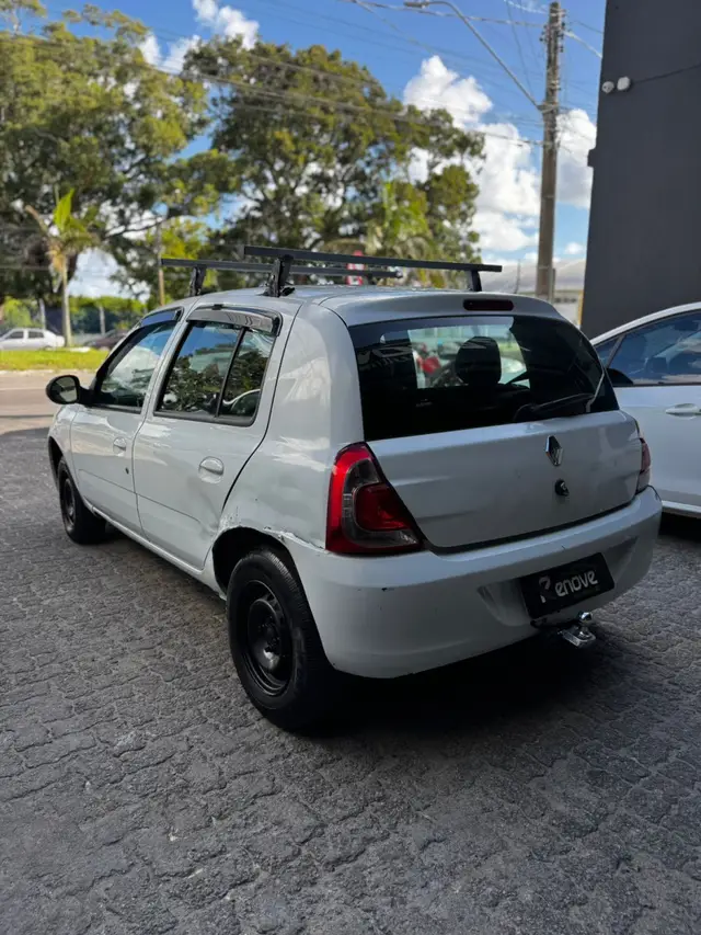 Carro Renault Clio 2016 Expression 1.0 16V (Flex)