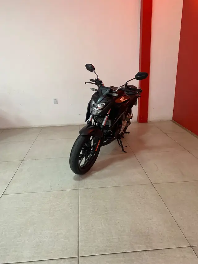 Moto Honda CB 300F Twister 2023 (CBS)