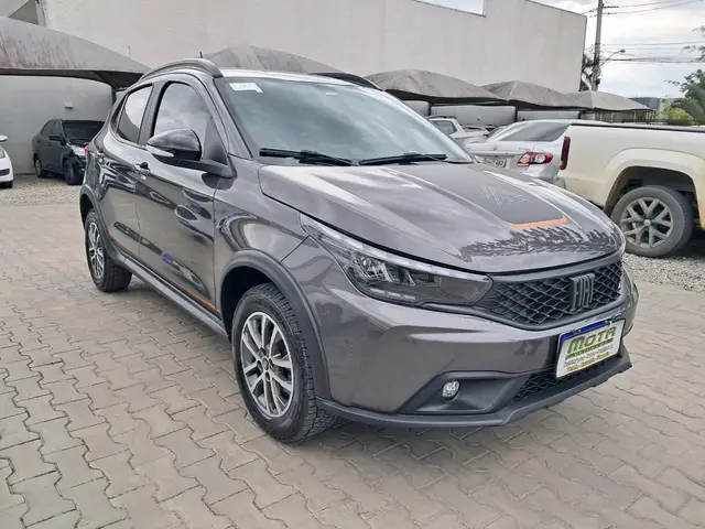 Carro Fiat Argo 2026 Trekking 1.3 CVT