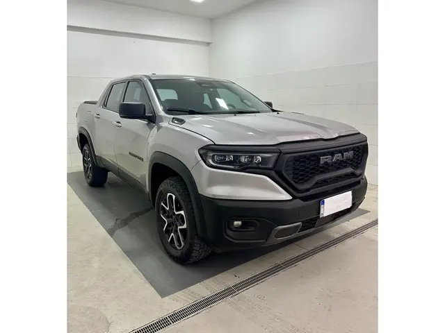 Carro Ram Rampage 2024 Rebel 2.0 Turbodiesel