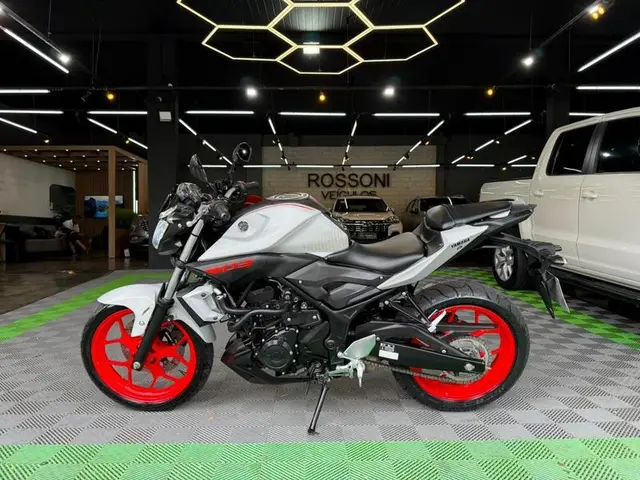Moto Yamaha MT-03 2020 ABS