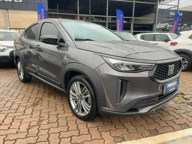 Carro Fiat Fastback 2024 Turbo 200