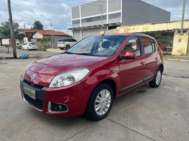 Carro Renault Sandero 2012 Privilège 1.6 8V Hi-Torque (flex)