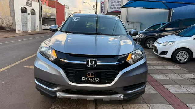 Carro Honda HR-V 2016 LX 1.8 I-VTEC FlexOne