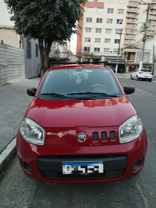 Carro Fiat Uno 2013 Vivace 1.0 8V (Flex) 4p