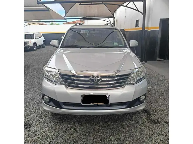 Carro Toyota Hilux SW4 2013 SR 2.7 4X2 (Aut)