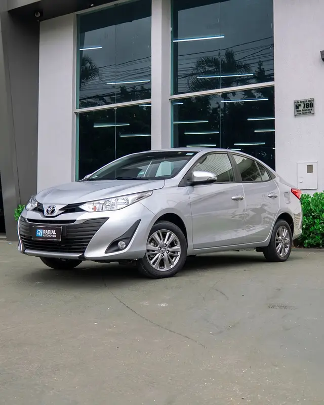 Carro Toyota Yaris 2020 1.5 XL Plus Connect CVT (Flex)