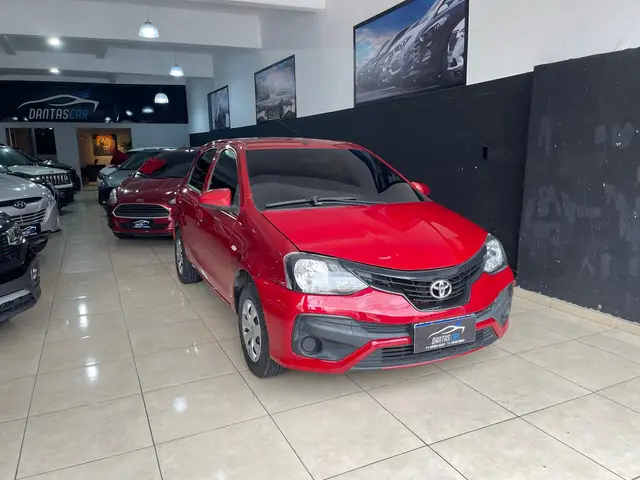 Carro Toyota Etios 2015 X 1.3 (Flex)