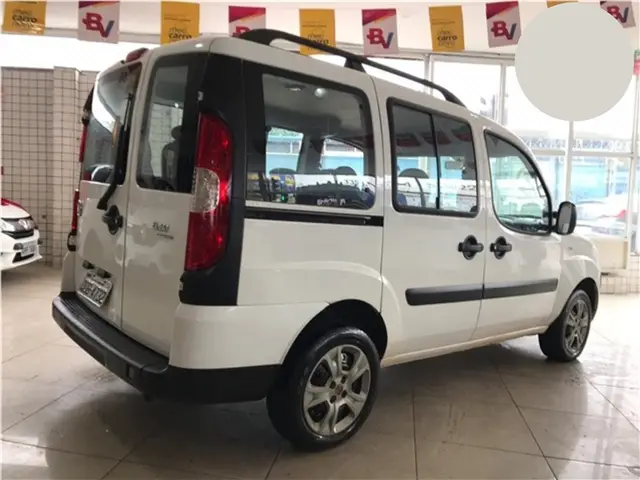 Carro Fiat Doblò 2019 Essence 1.8 16V (Flex)
