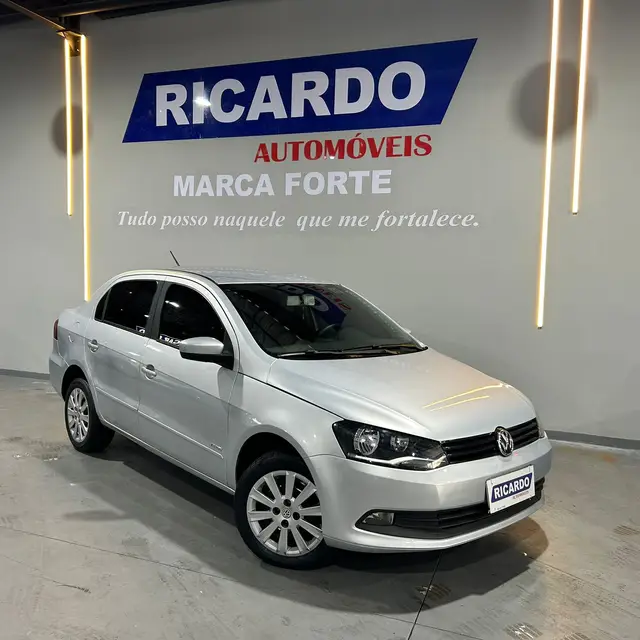 Carro Volkswagen Voyage 2014 1.0 TEC (Flex)