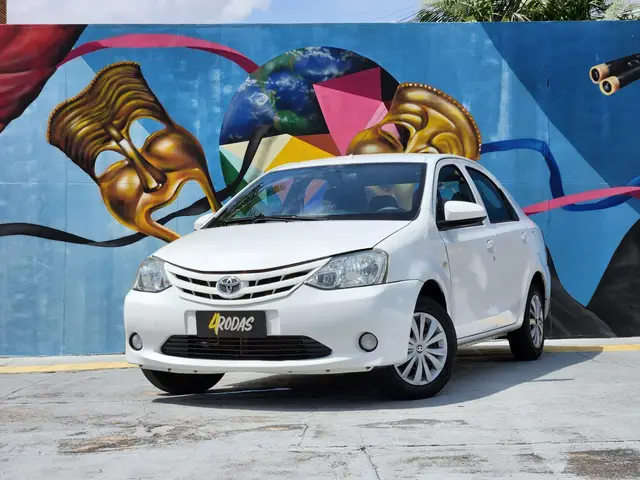 Carro Toyota Etios Sedan 2015 XS 1.5 (Flex)