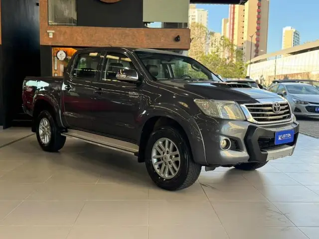 Carro Toyota Hilux Cabine Dupla 2014 Hilux 3.0 TDI 4x4 CD SRV (Aut)