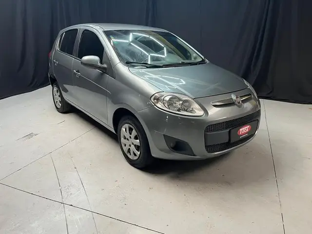 Carro Fiat Palio 2013 Attractive 1.0 8V (Flex)