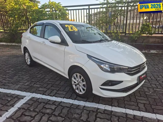 Carro Fiat Cronos 2023 Drive 1.3 (Flex) AT