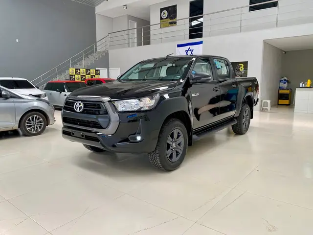 Carro Toyota Hilux Cabine Dupla 2025 SR 4x4 2.8 Diesel