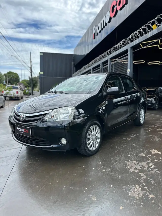 Carro Toyota Etios 2013 XLS 1.5 (Flex)