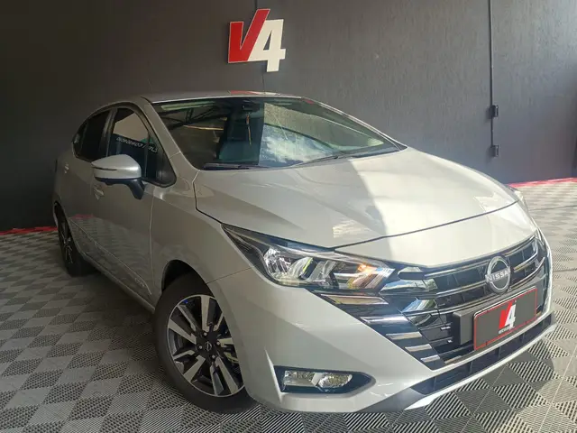 Carro Nissan Versa 2026 Advance