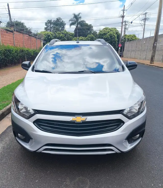 Carro Chevrolet Onix 2017 1.4 Activ SPE/4