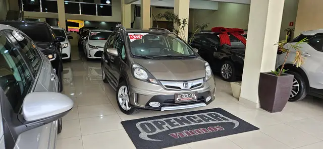 Carro Honda Fit 2013 Twist 1.5 16v (Flex)