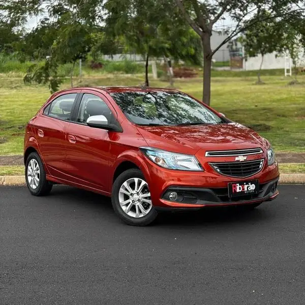 Carro Chevrolet Onix 2014 1.0 Loolapalooza SPE/4
