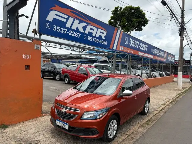 Carro Chevrolet Onix 2014 1.0 Loolapalooza SPE/4