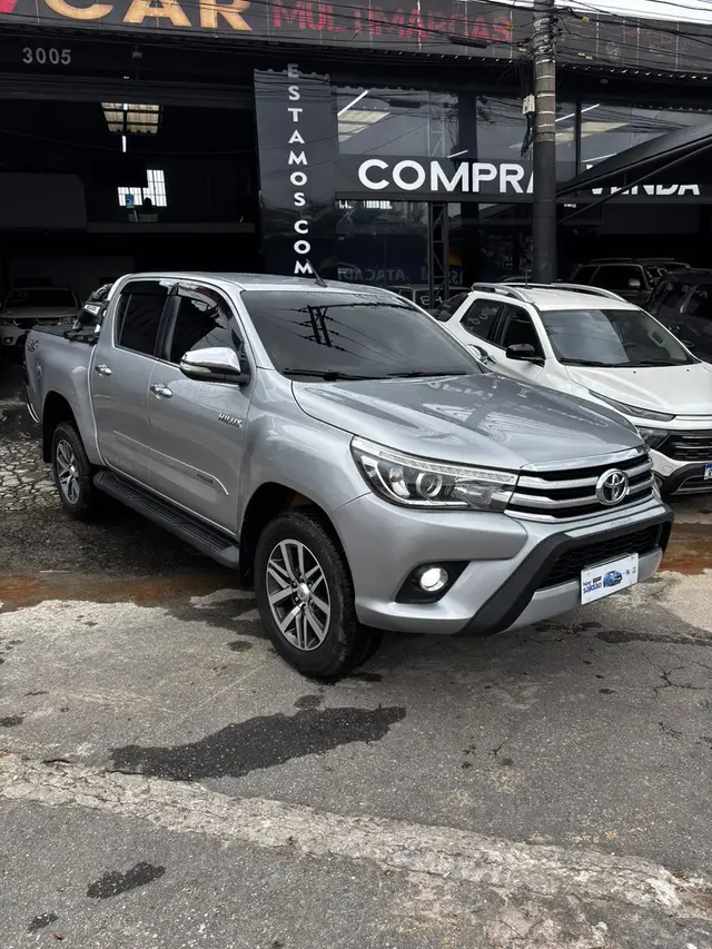 Carro Toyota Hilux Cabine Dupla 2017 Hilux 2.8 TDI SRX CD 4x4 (Aut)