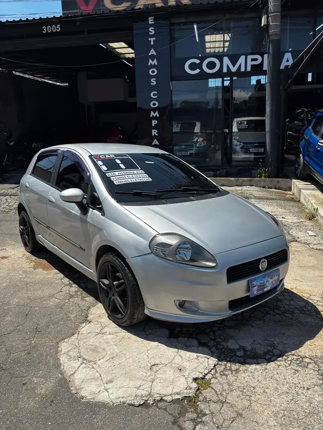 Carro Fiat Punto 2011 Attractive 1.4 (Flex)