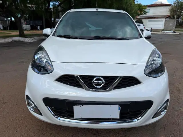 Carro Nissan March 2017 1.6 16V SL CVT (Flex)