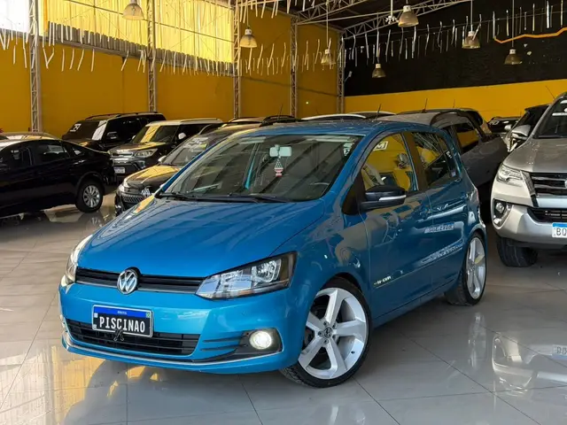 Carro Volkswagen Fox 2015 Comfortline 1.6 MSI (Flex)