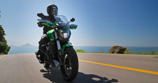 Moto Bajaj Dominar 400 2025 DOMINAR 400