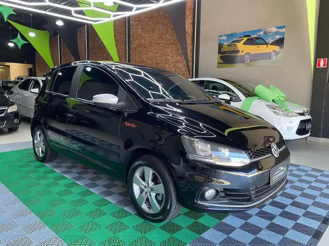 Carro Volkswagen Fox 2016 1.6 MSI Rock in Rio (Flex)