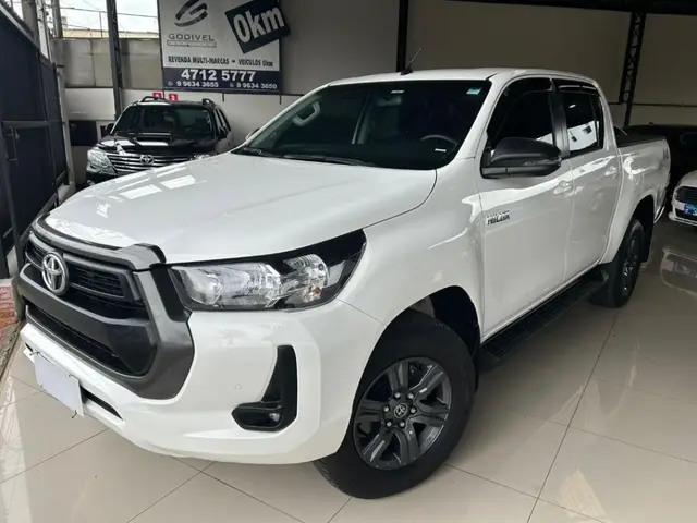 Carro Toyota Hilux Cabine Simples 2024 4x4 2.8 Diesel