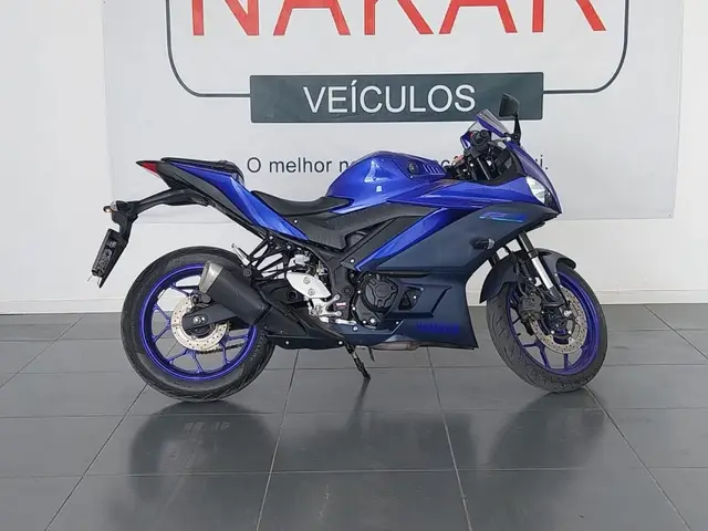 Moto Yamaha YZF R3 2023 World GP 60th Anniversary Edition
