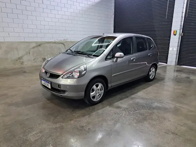 Carro Honda Fit 2006 LX 1.4