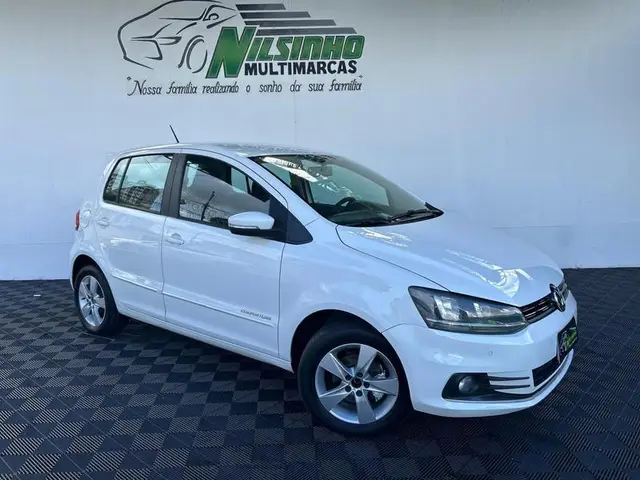 Carro Volkswagen Fox 2015 Comfortline 1.6 MSI (Flex)