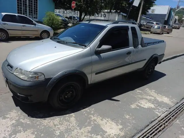 Carro Fiat Strada 2004 Adventure 1.8 8V (Cabine Estendida)