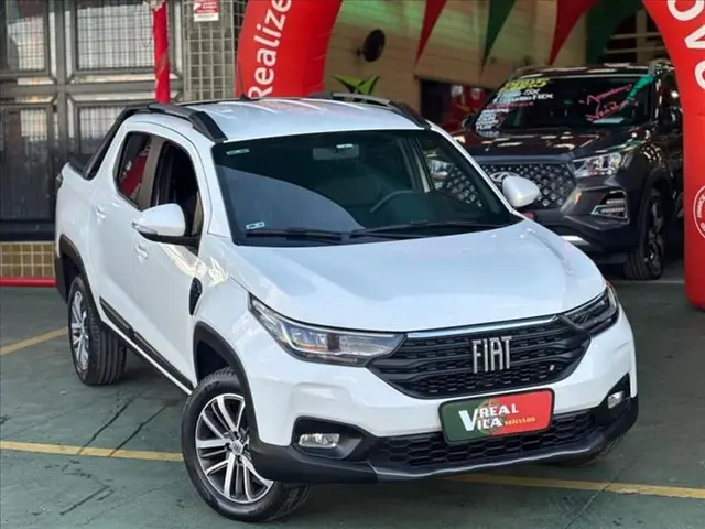 Carro Fiat Strada 2023 Volcano 1.3 CD (Flex)