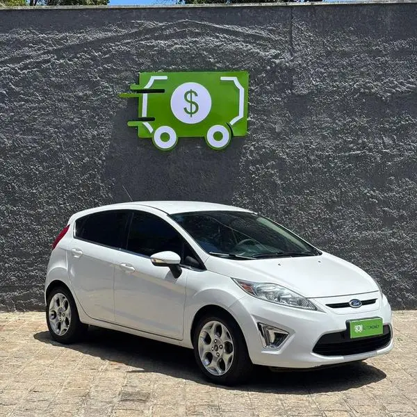 Carro Ford Fiesta Hatch 2013 1.6 (Flex)