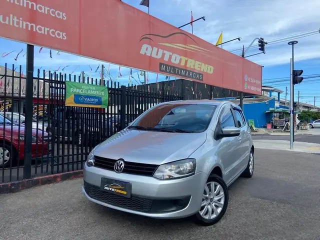 Carro Volkswagen Fox 2011 1.6 8V (Flex)