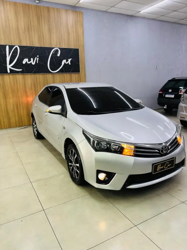Carro Toyota Corolla 2015 Sedan 1.8 Dual VVT-i GLi (Flex)