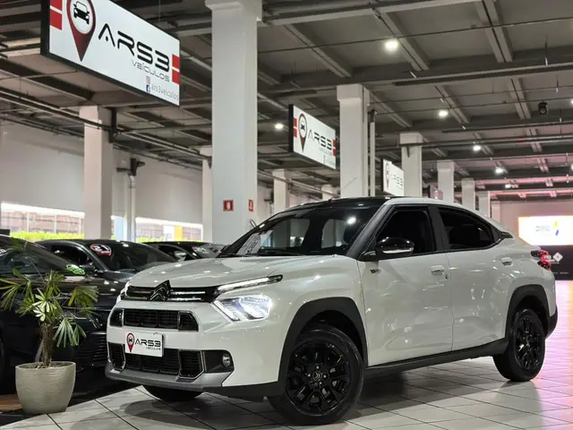 Carro Citroën Basalt 2025 Feel 1.0 MT