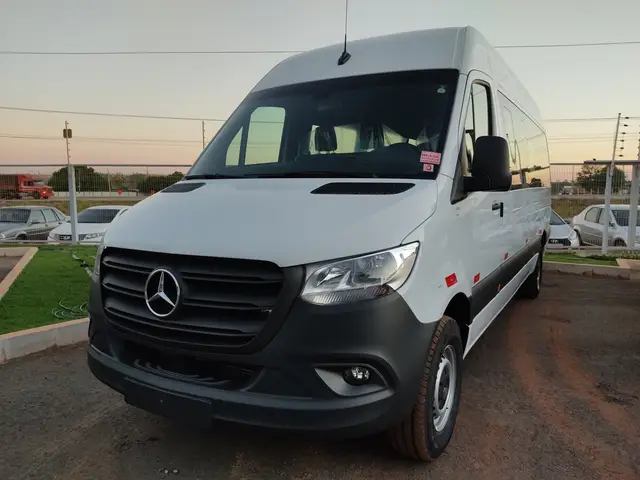 Carro Mercedes-Benz Sprinter 2022 FURGAO 416 CDI  F42B UP1