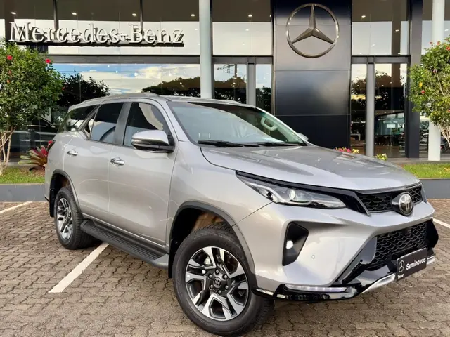 Carro Toyota Hilux SW4 2024 SRX Plat. 4x4 2.8 TB Diesel Automatico.