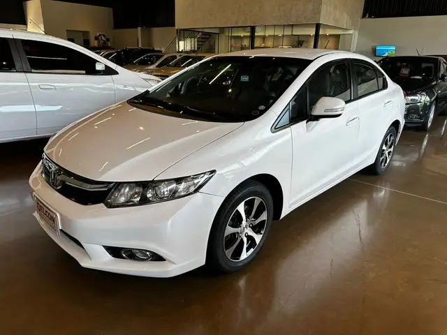 Carro Honda Civic 2014 New  LXR 2.0 i-VTEC (Aut) (Flex)