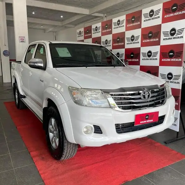 Carro Toyota Hilux Cabine Dupla 2013 Hilux 2.7 4x4 CD STD (Flex)