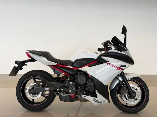 Moto Yamaha Xj6 F 2013 XJ6 F 600