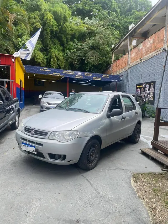 Carro Fiat Palio 2014 Celebration 1.0 Fire Flex 8V 4p