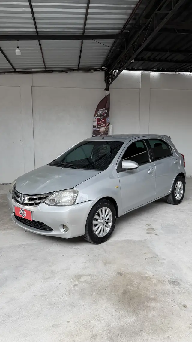 Carro Toyota Etios 2014 XLS 1.5 (Flex)