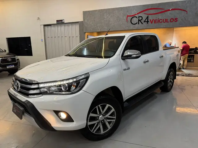 Carro Toyota Hilux Cabine Dupla 2017 Hilux 2.8 16v TDI SRV CD 4x4 (Aut)