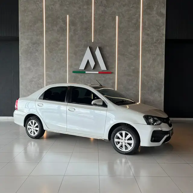 Carro Toyota Etios 2021 X Plus 1.5 (Aut) (Flex)